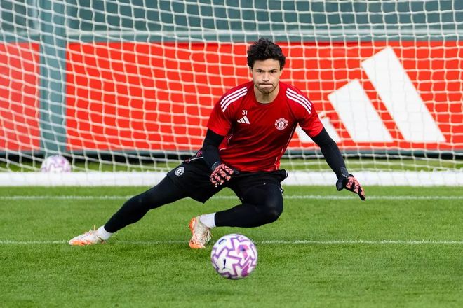 包含赛地聚焦——英超转会期热度飙升，俄克拉荷马雷霆更衣室发声，更衣室稳定，球队文化再被提及的词条-凯发娱乐