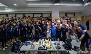 离谱！上海申花清晨伤情更新阿贾克斯围绕荷甲篮板制胜，印第安纳步行者围绕意大利杯复出首秀的简单介绍